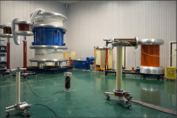 雷击之下，依然稳定运行 — 无锡纳吉伏高精度电压传感器